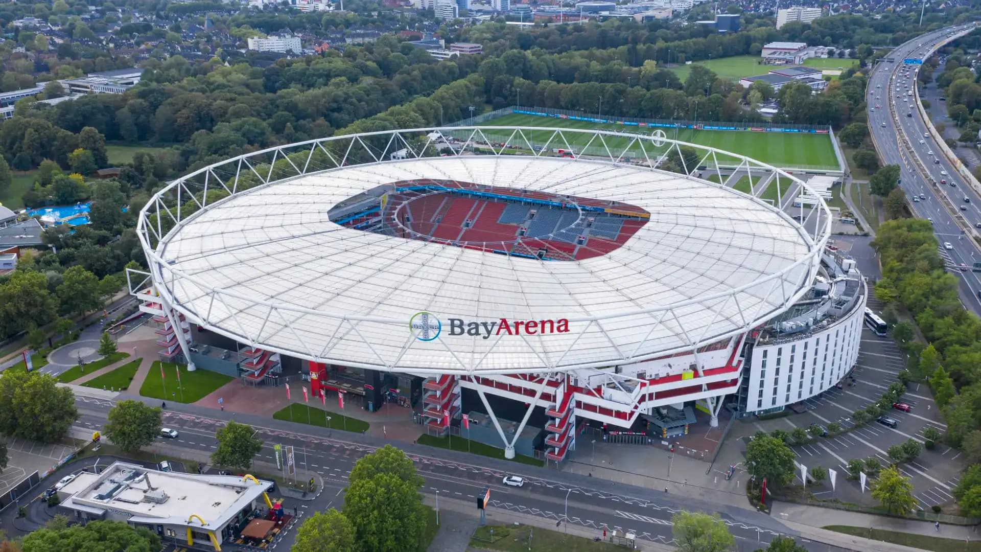 BayArena Leverkusen - Monteurzimmer nahe Chempark