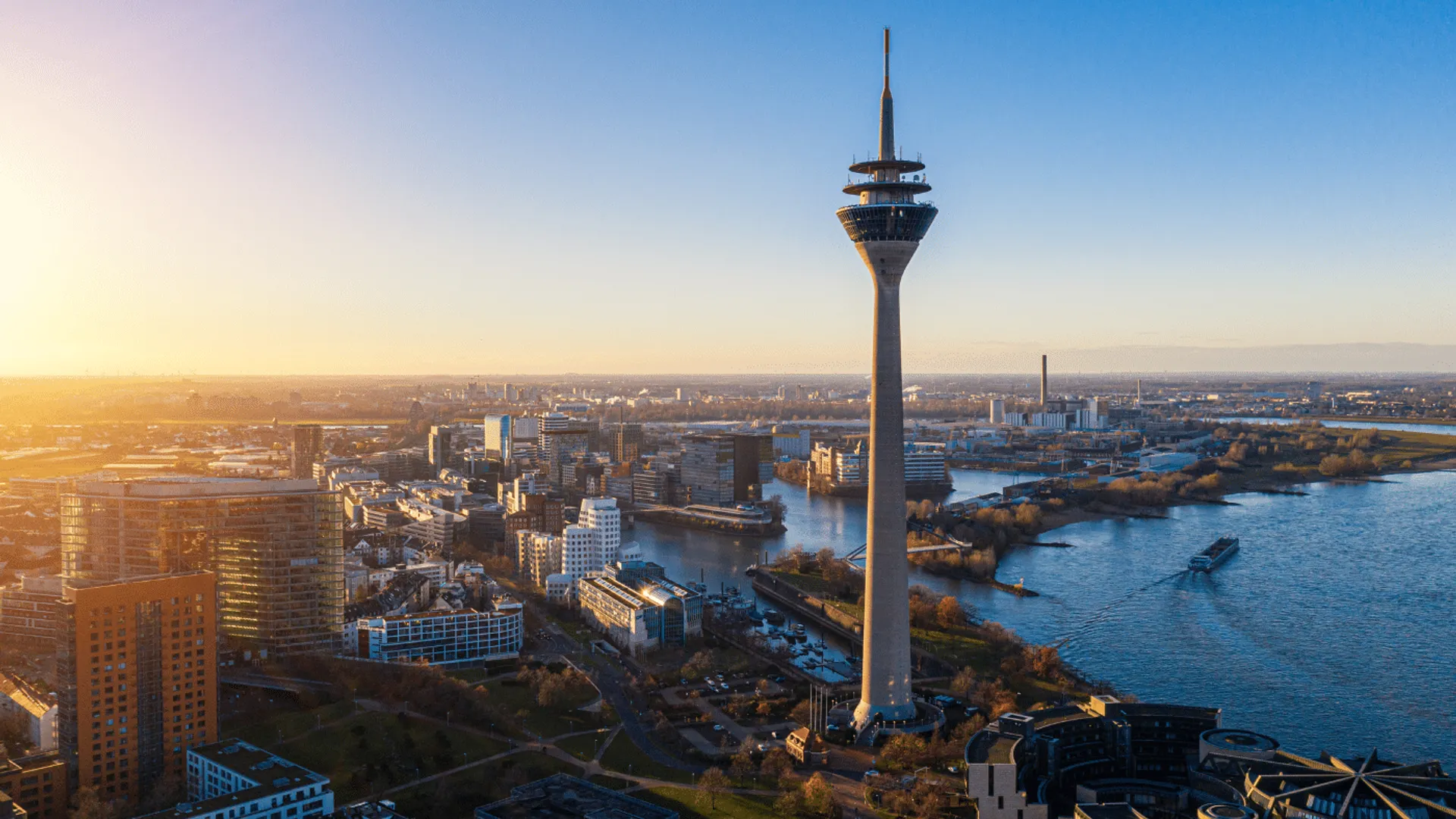 Düsseldorf Rheinufer - Monteurzimmer in der Landeshauptstadt
